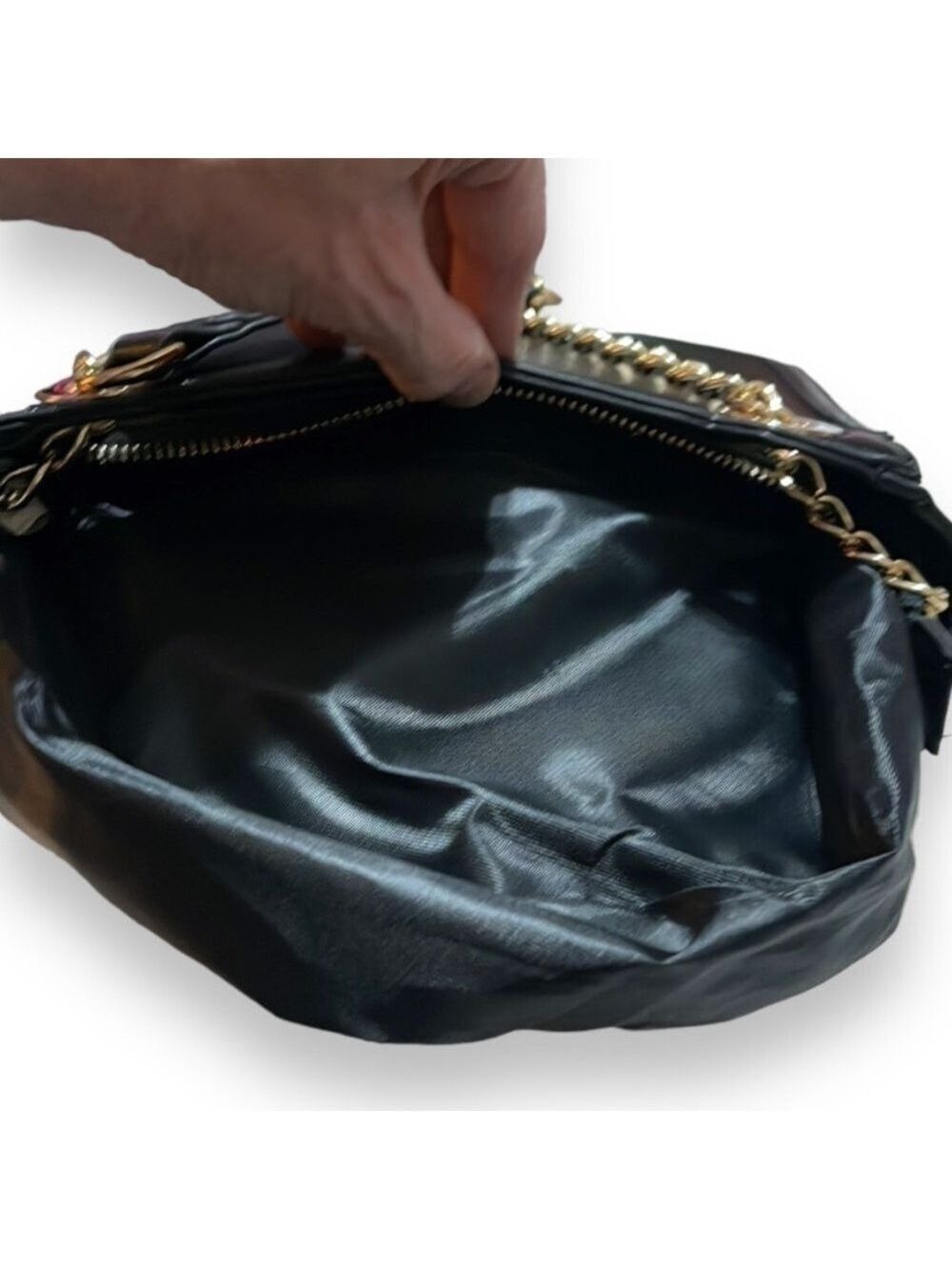 Melie Bianco Geometric Vegan Leather Black Shoulder Bag Purse with Gold Chains - Picture 7 of 8